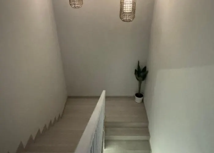 Villa Momo One *
